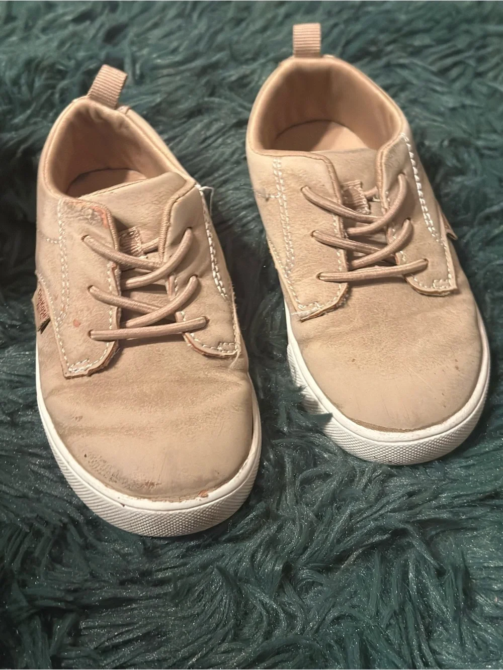 4/$20 💫 OshKosh B’gosh Tan Suede Sneakers Toddler Size 7 Tan Suede Sneak